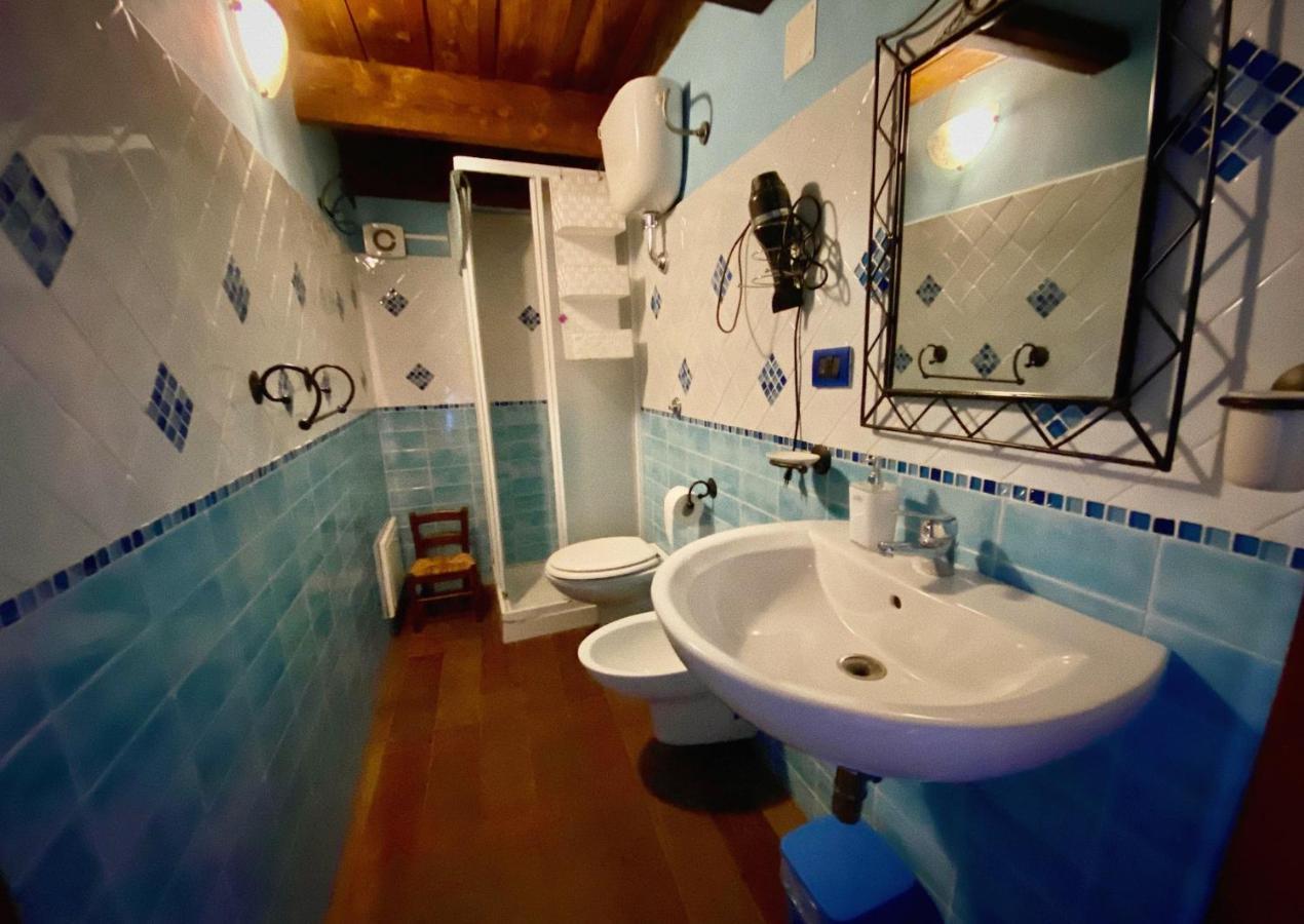 Domos Antigas Bed and Breakfast Bottidda Eksteriør billede